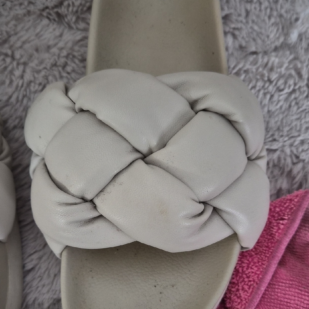 H&M Women's Beige Braided Slide Sandals - Picture 4 of 4